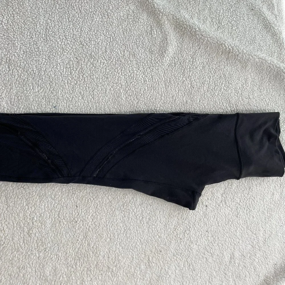lululemon WunderUnders with Mesh Detail - Picture 1 of 4